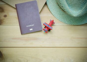 ¿Cómo conseguir los visados para larga estancia en España?