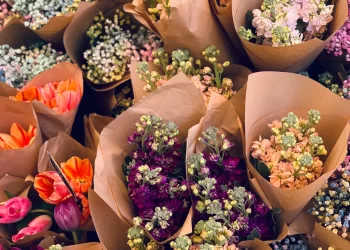 ¿Conoces la razón de regalar flores en San Valentín?
