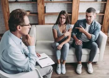 Navegando en las relaciones: una guía para la terapia de pareja
