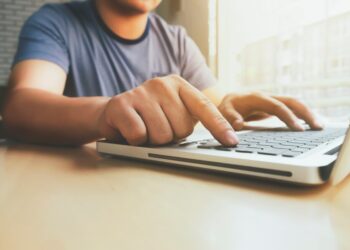 5 ventajas de contactar con profesionales de mantenimiento por Internet