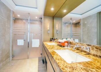 Mamparas plegables: ¿Por qué elegirlas para su espacio?