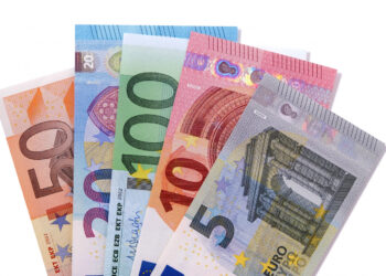 El préstamo rápido dentro del mercado financiero actual: su papel y las claves para un uso responsable de ellos