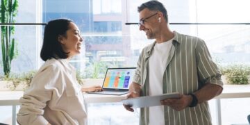 ERP como motor de liquidez y control: facturar mejor, pagar bien y ordenar el tiempo de trabajo