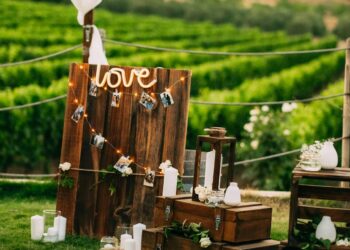 Decoración de boda: ideas y un cartel de bienvenida para boda con estilo